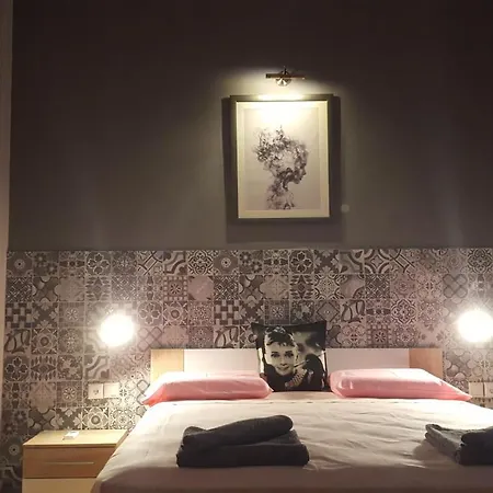 City Vibes - Unique Experience Apartment Thessaloniki